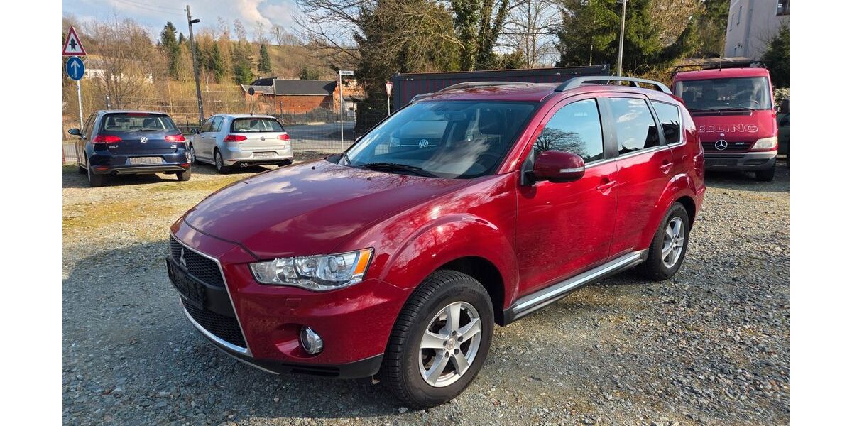 Mitsubishi Outlander 76.000 km 9.500 &euro; Plauen 08529