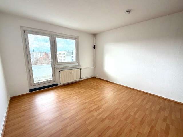 Etagenwohnung Plauen Chrieschwitz - 3 Zimmer, 56 m&sup2;, 282&euro; | Angebot:25518902