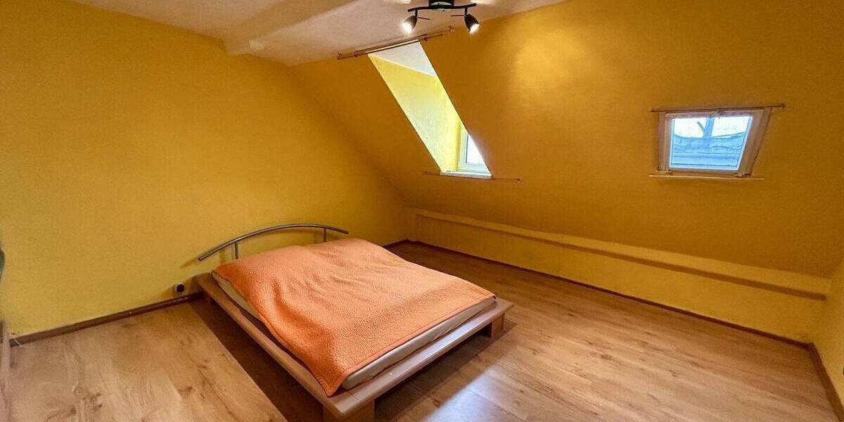 Mehrfamilienhaus, Wohnhaus Steinberg Rothenkirchen - 1 Zimmer, 143 m&sup2;, 69.000&euro; | Angebot:26246263