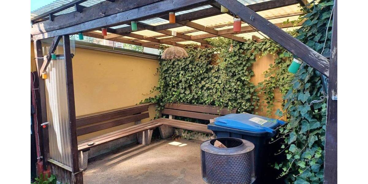 Doppelhaushälfte Pausa - 7 Zimmer, 185 m&sup2;, 65.000&euro; | Angebot:25741449