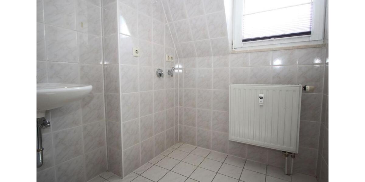 Dachgeschoßwohnung Plauen Bahnhofsvorstadt - 2 Zimmer, 59 m&sup2;, 314&euro; | Angebot:23768181