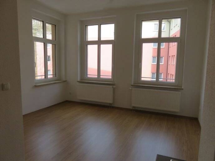Etagenwohnung Plauen Stadtmitte - 2 Zimmer, 42 m&sup2;, 265&euro; | Angebot:25995809