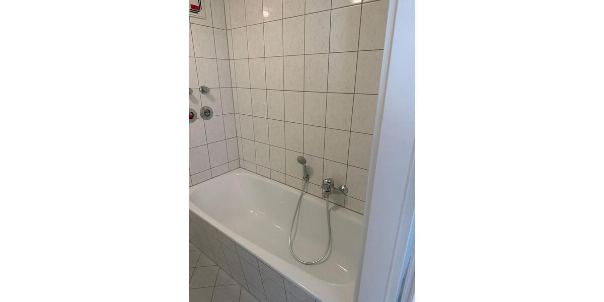 Etagenwohnung Plauen - 2 Zimmer, 45 m&sup2;, 475&euro; | Angebot:23132637