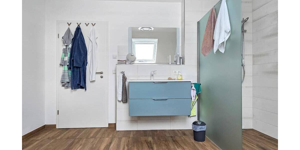 Etagenwohnung Zeulenroda-Triebes Zeulenroda - 4 Zimmer, 112 m&sup2;, 275.000&euro; | Angebot:25779267