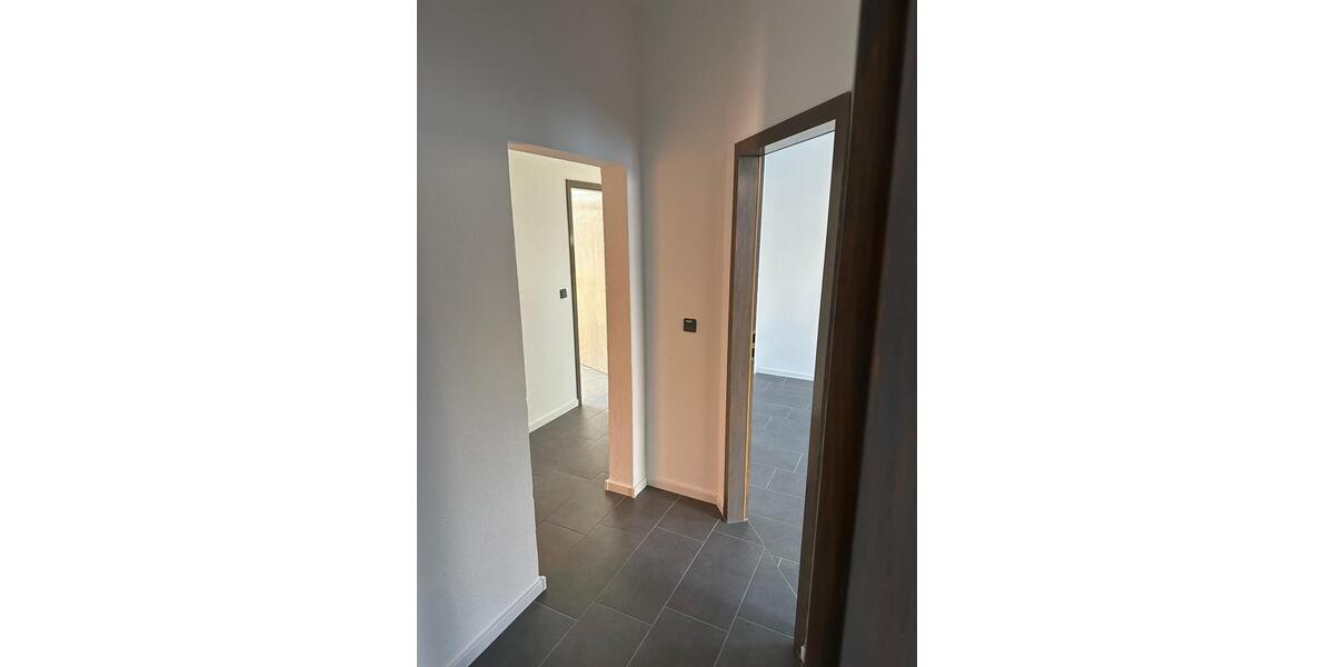 Etagenwohnung Plauen Altstadt - 3 Zimmer, 66 m&sup2;, 395&euro; | Angebot:25992539