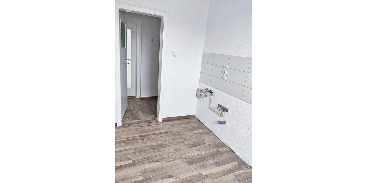 Etagenwohnung Elsterberg - 3 Zimmer, 59 m&sup2;, 295&euro; | Angebot:25650098