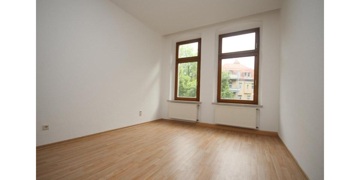 Etagenwohnung Plauen - 4 Zimmer, 120 m&sup2;, 800&euro; | Angebot:25137415