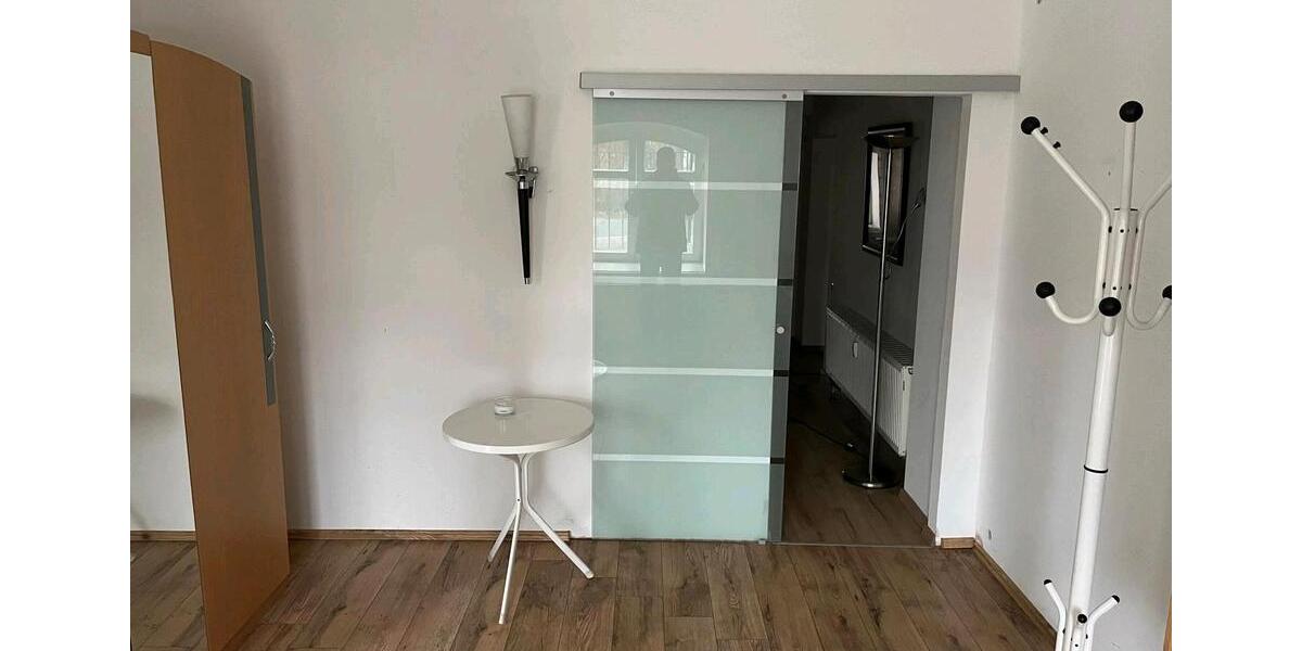 Erdgeschoßwohnung Neumark - 4 Zimmer, 140 m&sup2;, 80.000&euro; | Angebot:25299465
