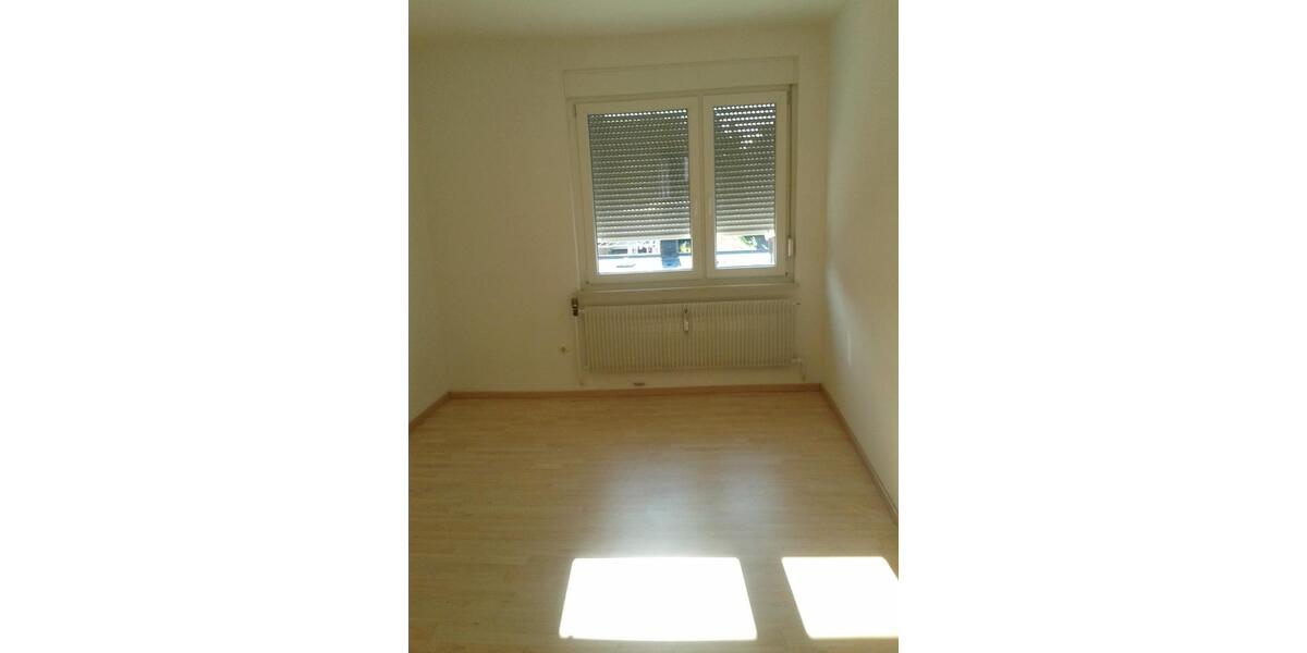Hochparterre Hof Neuhof - 3 Zimmer, 75 m&sup2;, 560&euro; | Angebot:26676112
