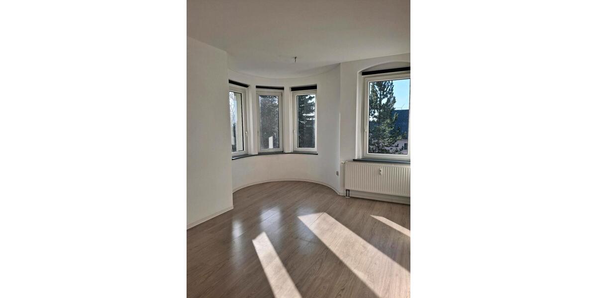 Etagenwohnung Netzschkau - 3 Zimmer, 63 m&sup2;, 340&euro; | Angebot:25391302