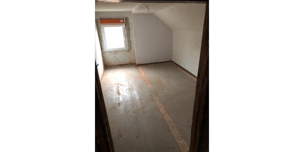 Einfamilienhaus Rodewisch - 7 Zimmer, 165 m&sup2;, 62.799&euro; | Angebot:25864210
