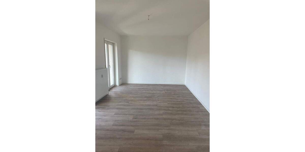 Etagenwohnung Plauen Preißelpöhl - 2 Zimmer, 78 m&sup2;, 429&euro; | Angebot:25662572