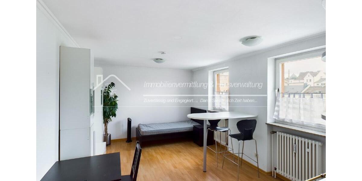 Etagenwohnung Hof Altstadt - 1 Zimmer, 30 m&sup2;, 375&euro; | Angebot:25988920