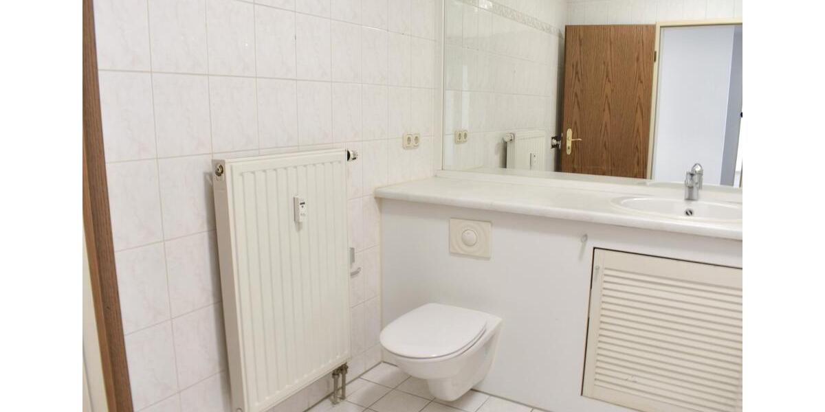 Etagenwohnung Plauen Altstadt - 2 Zimmer, 47 m&sup2;, 195&euro; | Angebot:26003190