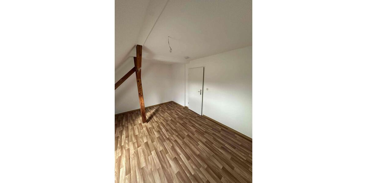 Dachgeschoßwohnung Plauen Altstadt - 1.5 Zimmer, 41 m&sup2;, 208&euro; | Angebot:24749316