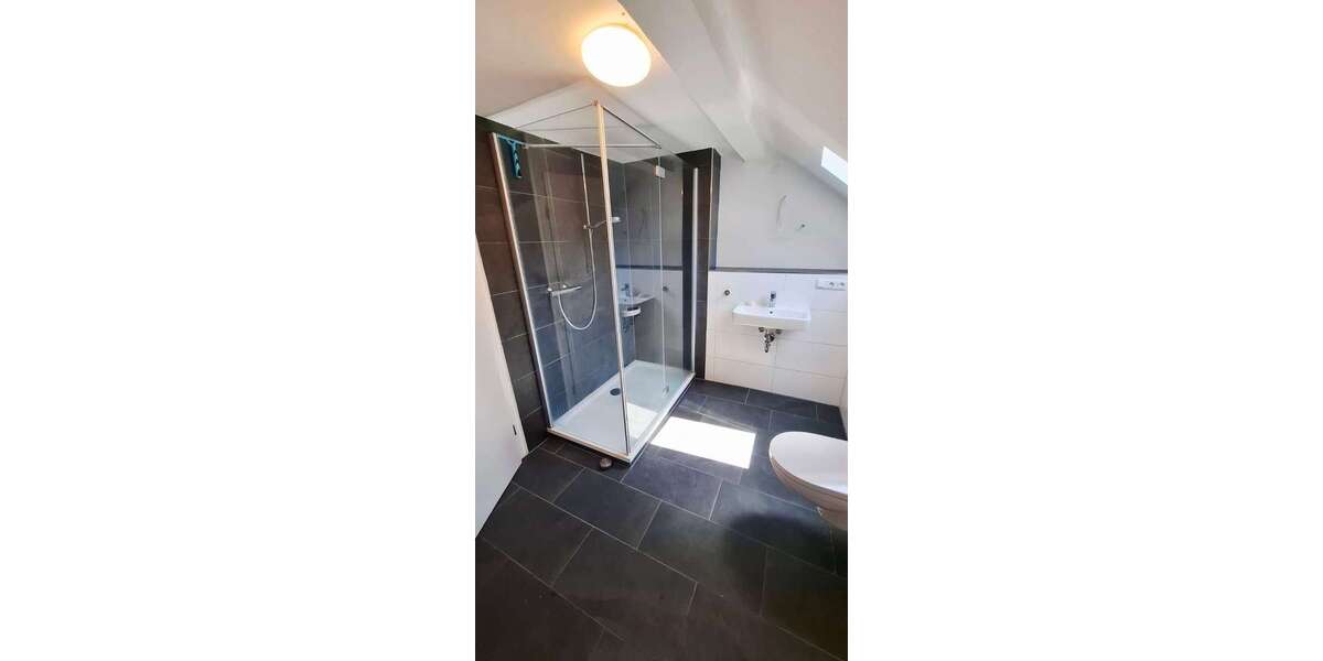 Etagenwohnung Hof Altstadt - 3.5 Zimmer, 118 m&sup2;, 700&euro; | Angebot:27093027