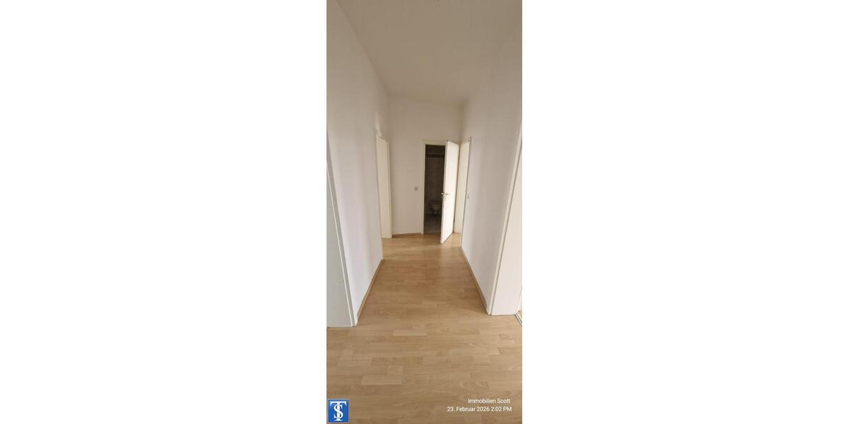 Etagenwohnung Plauen - 3 Zimmer, 70 m&sup2;, 340&euro; | Angebot:25349234