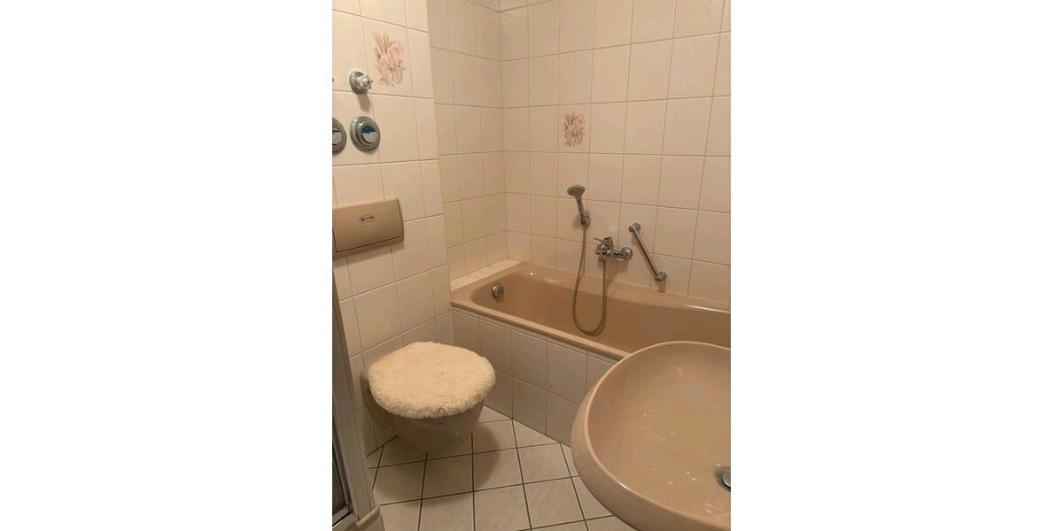 Etagenwohnung Hof Christiansreuth - 2 Zimmer, 63 m&sup2;, 159.000&euro; | Angebot:26301917