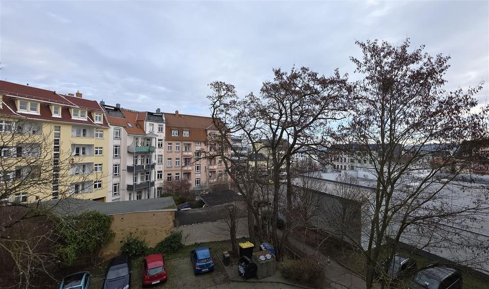 Etagenwohnung Plauen - 2 Zimmer, 65 m&sup2;, 325&euro; | Angebot:25212824