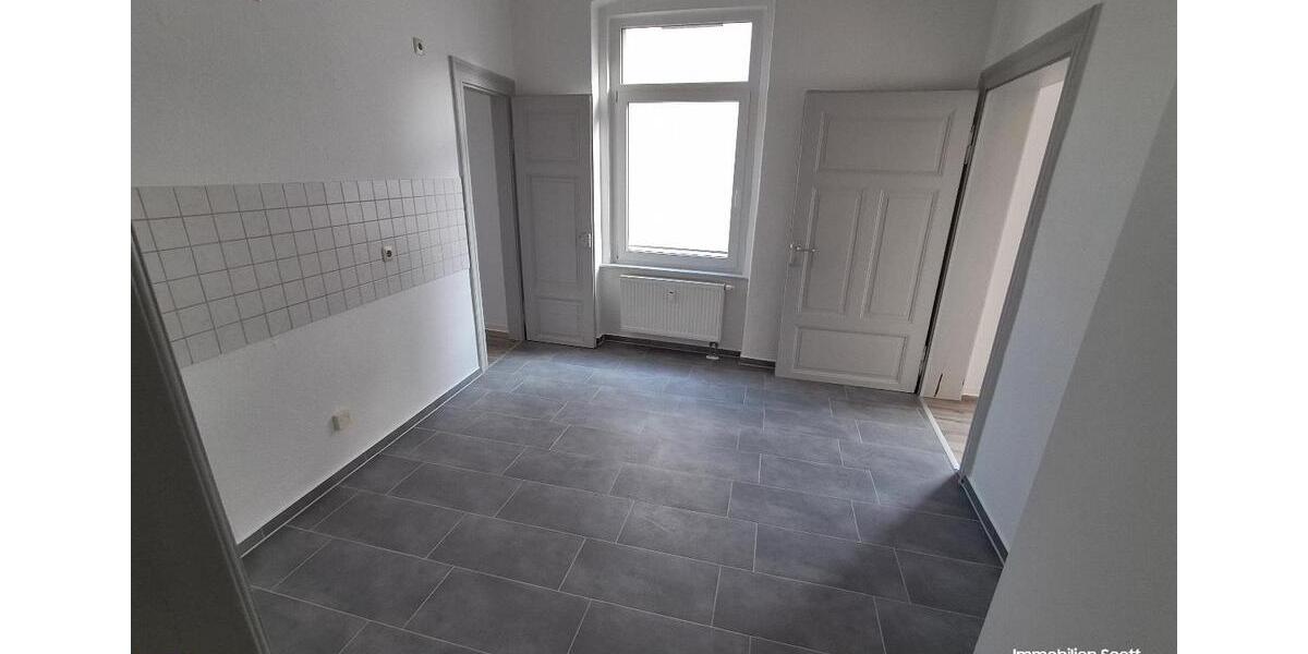 Etagenwohnung Plauen Bahnhofsvorstadt - 2 Zimmer, 65 m&sup2;, 358&euro; | Angebot:24875887