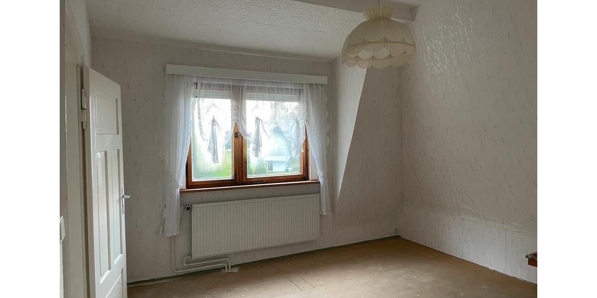 Doppelhaushälfte Markneukirchen - 6 Zimmer, 95 m&sup2;, 125.000&euro; | Angebot:25635484