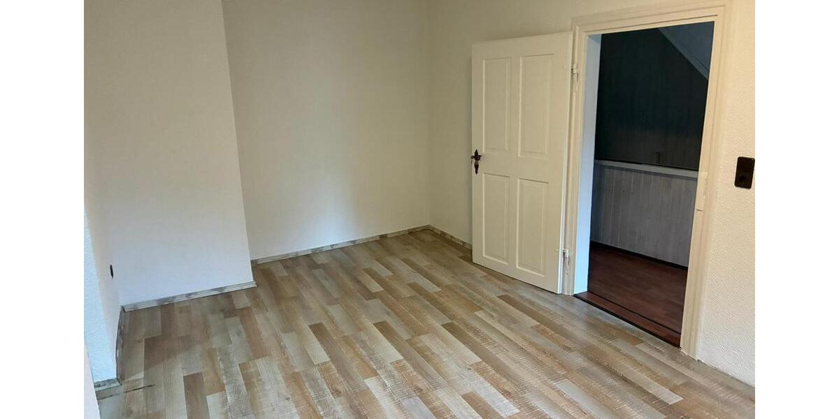 Etagenwohnung Hof Altstadt - 2 Zimmer, 77 m&sup2;, 980&euro; | Angebot:23736200