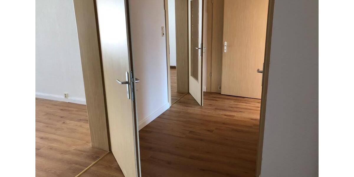 Etagenwohnung Auerbach/Vogtland Vogtland - 4 Zimmer, 95 m&sup2;, 450&euro; | Angebot:25981887