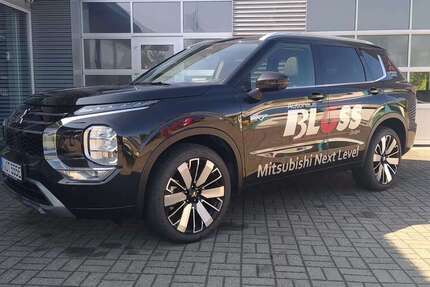 Mitsubishi Outlander 4.300 km 49.800 &euro; Adorf 08626