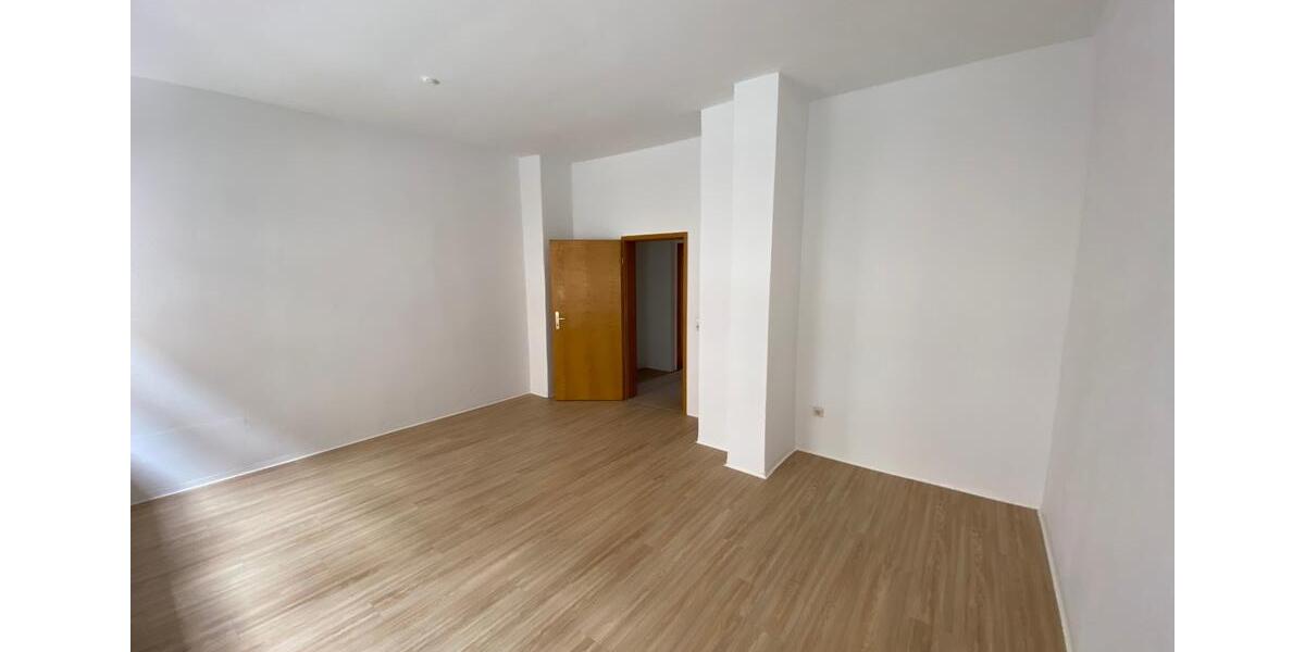 Etagenwohnung Greiz - 3 Zimmer, 86 m&sup2;, 430&euro; | Angebot:25550351