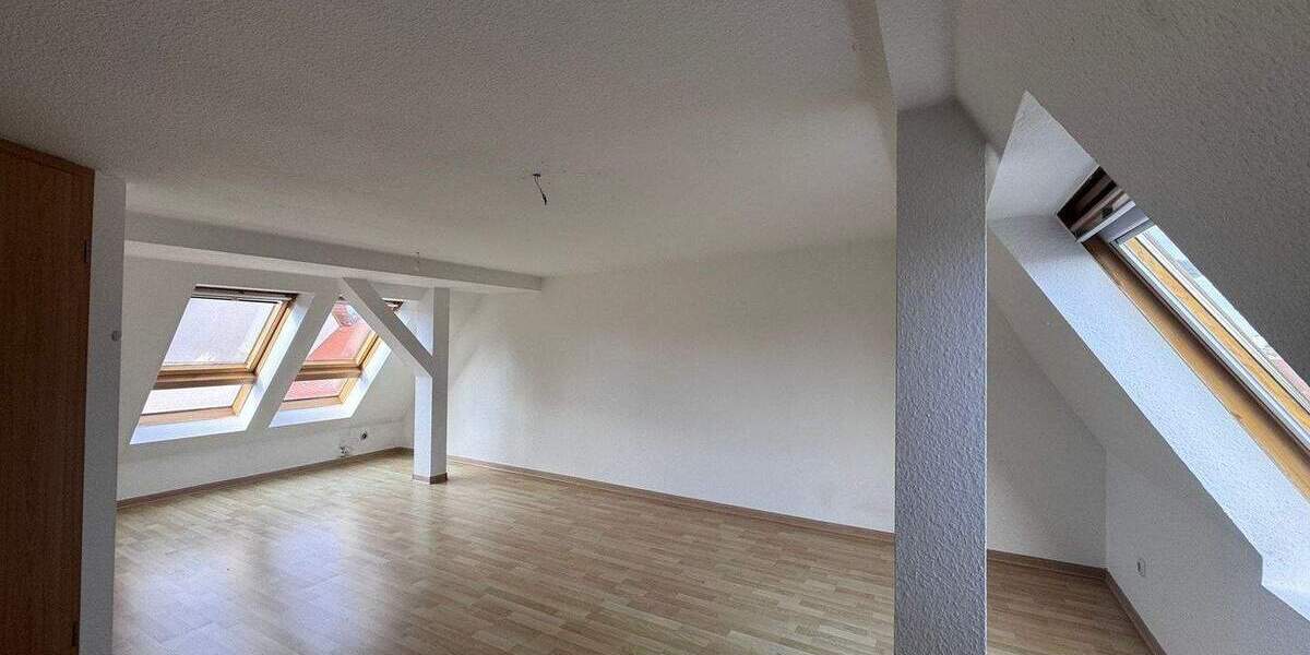 Etagenwohnung Plauen Stadtmitte - 2 Zimmer, 71 m&sup2;, 55.000&euro; | Angebot:25686174