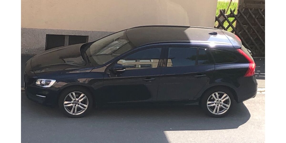 Volvo V60 150.000 km 12.099 &euro; Rehau 95111