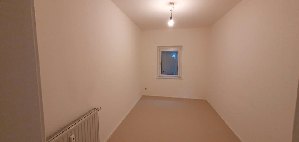 Etagenwohnung Plauen Haselbrunn - 2 Zimmer, 63 m&sup2;, 240&euro; | Angebot:25975807