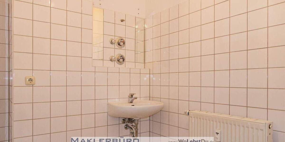 Etagenwohnung Greiz Irchwitz - 3 Zimmer, 77 m&sup2;, 382&euro; | Angebot:25666816