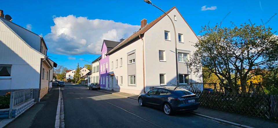 Dachgeschoßwohnung Rehau - 3 Zimmer, 80 m&sup2;, 600&euro; | Angebot:26687619