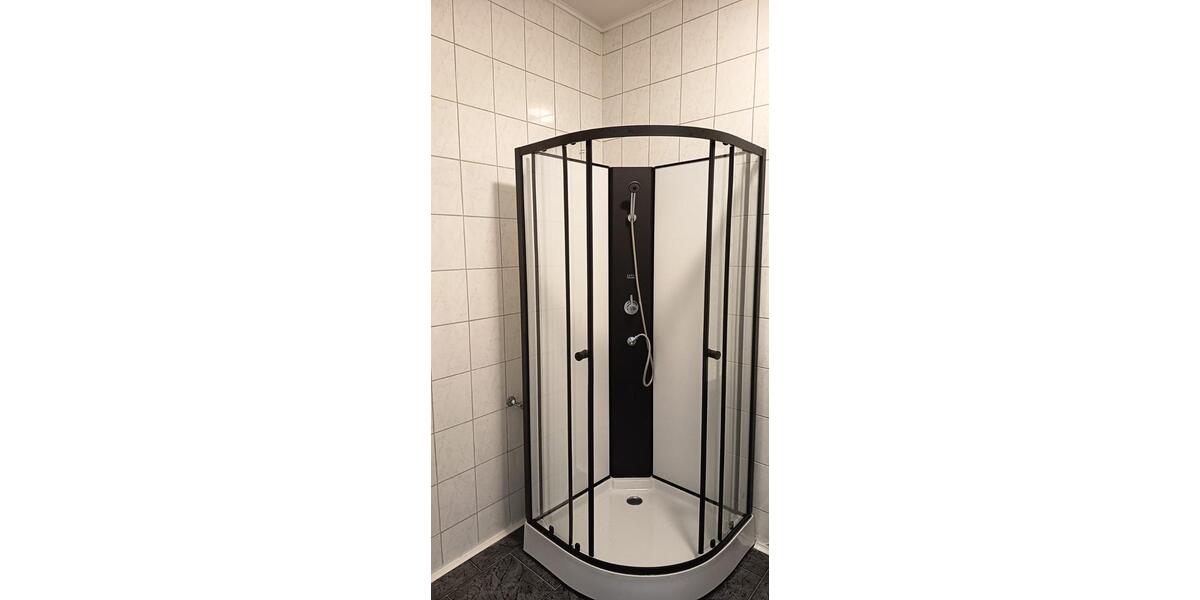 Dachgeschoßwohnung Plauen - 4 Zimmer, 94 m&sup2;, 398&euro; | Angebot:26023070