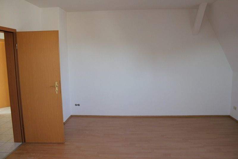 Etagenwohnung Plauen Stadtmitte - 2 Zimmer, 63 m&sup2;, 39.000&euro; | Angebot:25736232