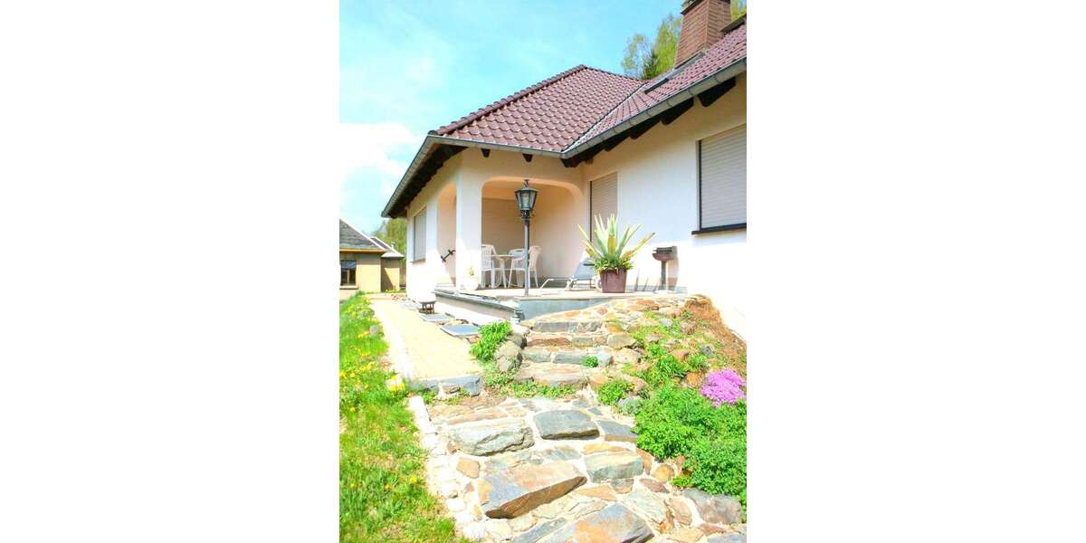 Einfamilienhaus Klingenthal - 6 Zimmer, 199 m&sup2;, 185.000&euro; | Angebot:25158799