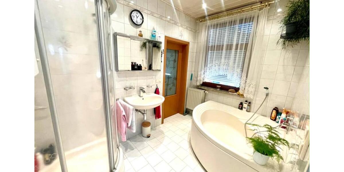 Doppelhaushälfte Rodewisch - 5 Zimmer, 95 m&sup2;, 120.000&euro; | Angebot:23005881