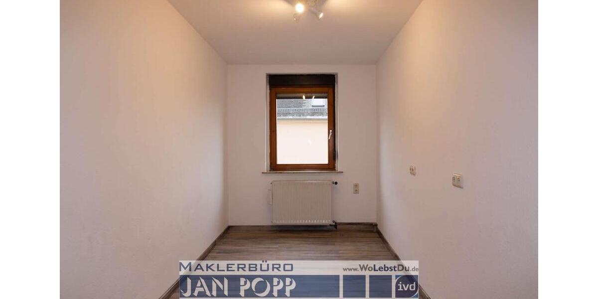 Etagenwohnung Greiz - 5 Zimmer, 120 m&sup2;, 650&euro; | Angebot:23184087