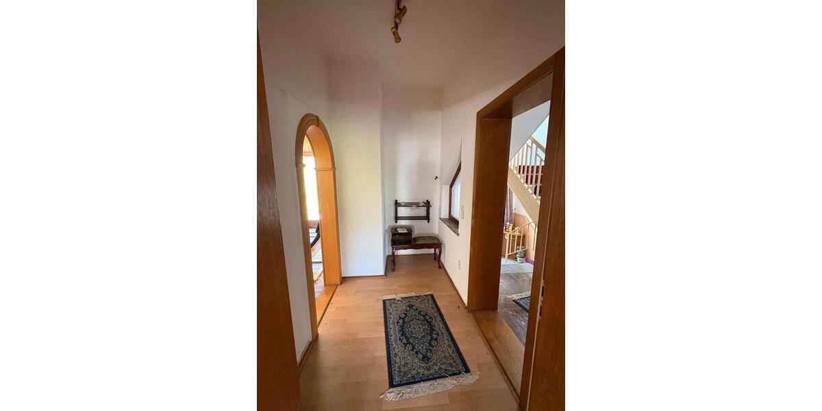 Reihenhaus Reichenbach im Vogtland - 6 Zimmer, 140 m&sup2;, 142.000&euro; | Angebot:25418602