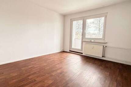 Wohnung Plauen Chrieschwitz - 3 Zimmer, 56 m&sup2;, 304&euro; | Angebot:25518906