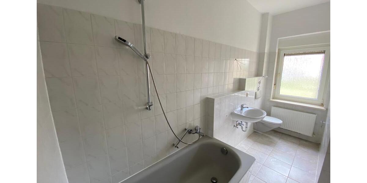 Etagenwohnung Greiz - 3 Zimmer, 86 m&sup2;, 430&euro; | Angebot:25550351