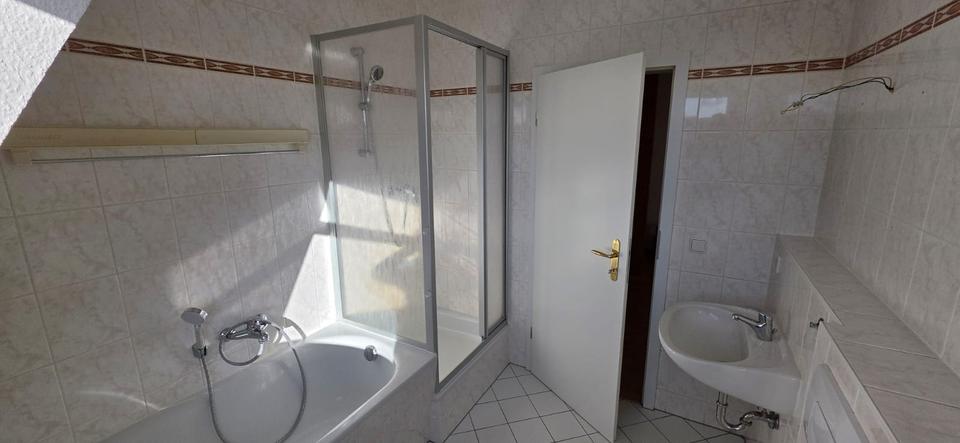 Maisonettenwohnung Plauen Bahnhofsvorstadt - 2 Zimmer, 60 m&sup2;, 350&euro; | Angebot:25219446