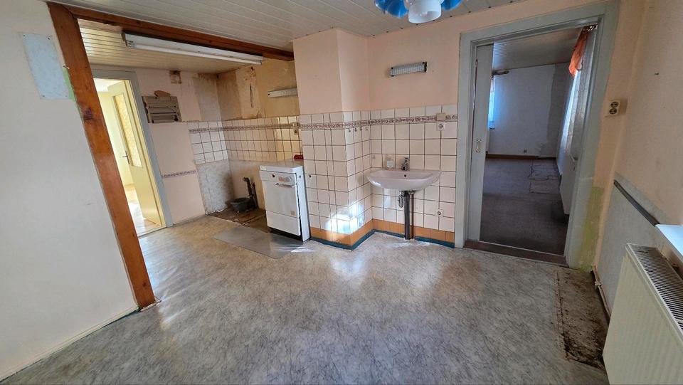 Einfamilienhaus Mohlsdorf-Teichwolframsdorf Teichwolframsdorf - 7 Zimmer, 180 m&sup2;, 81.000&euro; | Angebot:26039274