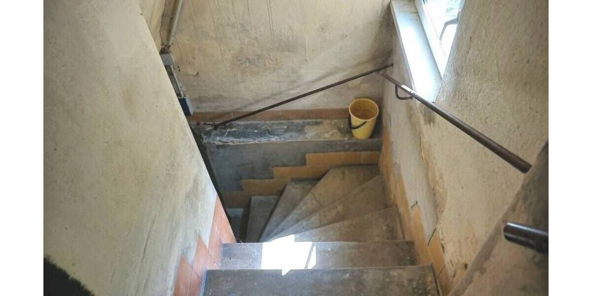 Mehrfamilienhaus, Wohnhaus Auerbach Sorga - 7 Zimmer, 160 m&sup2;, 65.000&euro; | Angebot:25799449