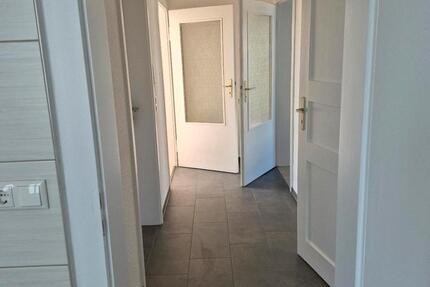 Wohnung Greiz - 2 Zimmer, 65 m&sup2;, 380&euro; | Angebot:26041696