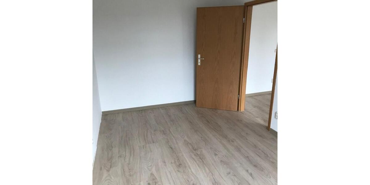 Etagenwohnung Plauen Altstadt - 2 Zimmer, 45 m&sup2;, 230&euro; | Angebot:23544151