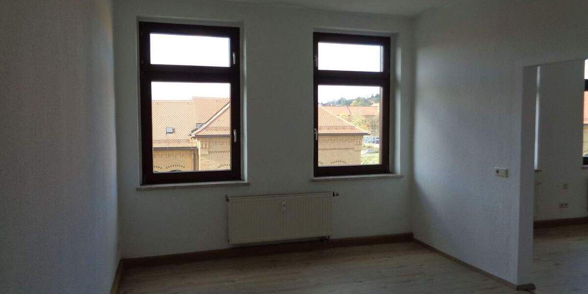 Etagenwohnung Plauen Westend - 4 Zimmer, 108 m&sup2;, 440&euro; | Angebot:25687459