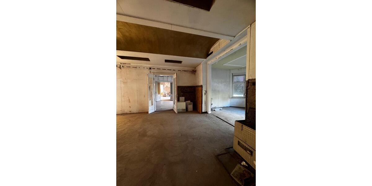 Villa Reichenbach im Vogtland - 25 Zimmer, 920 m&sup2;, 60.000&euro; | Angebot:27081976