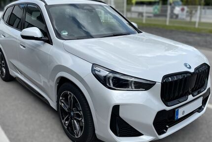 BMW iX1 13.500 km 45.300 &euro; Plauen 08529